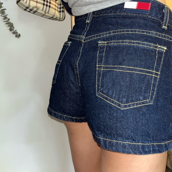 Vintage Tommy shorts - Picture 1 of 5